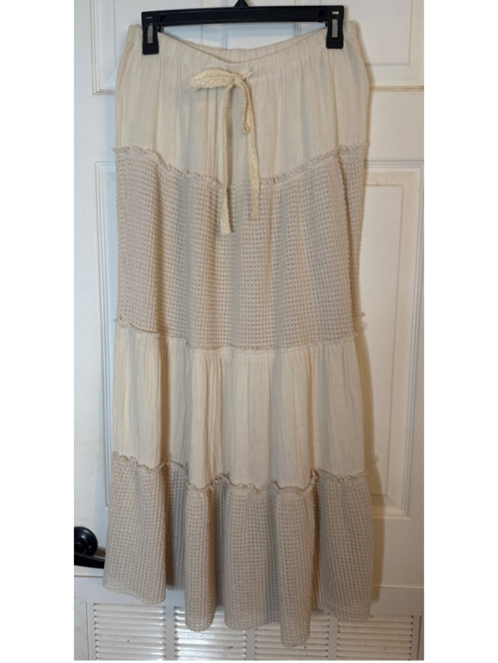 POL Beige Tiered Maxi Skirt S - Picture 2 of 4